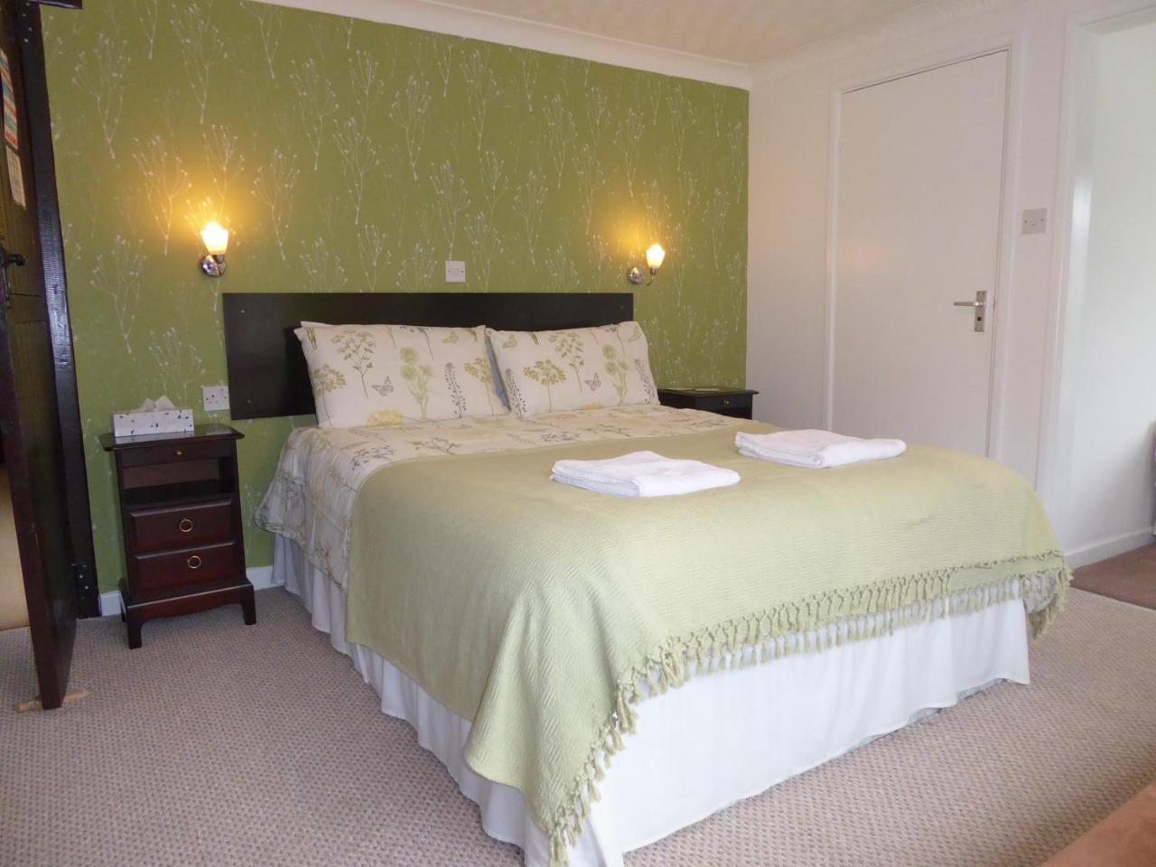 Neuadd Wen Guest House 카마던 외부 사진